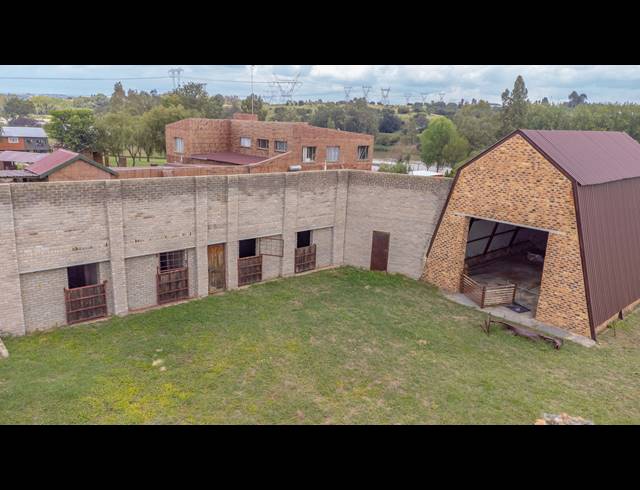 10 BEDROOM LODGE FOR SALE IN VISCHGAT